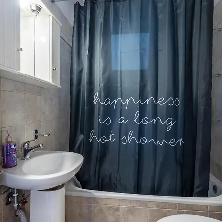 Estia Apt. With Parking