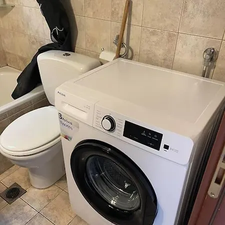 Estia Apt. With Parking 아파트 라리사