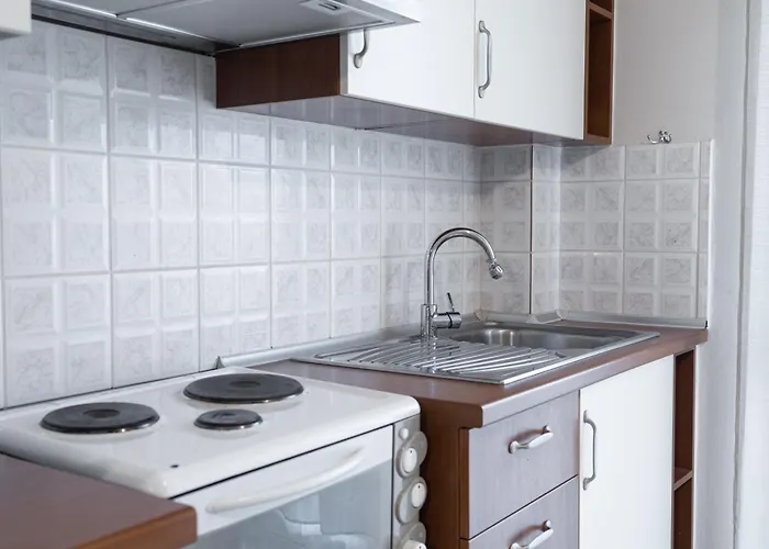 Estia Apt. With Parking Apartament Larissa