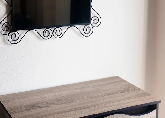 Estia Apt. With Parking * Larissa