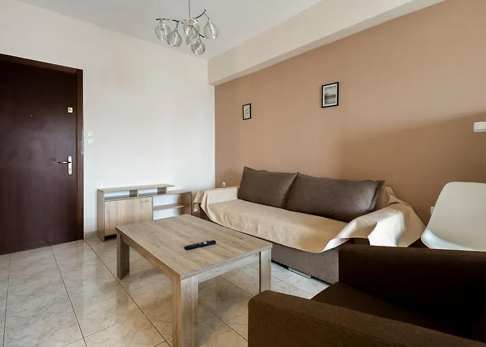 Estia Apt. With Parking Apartament *